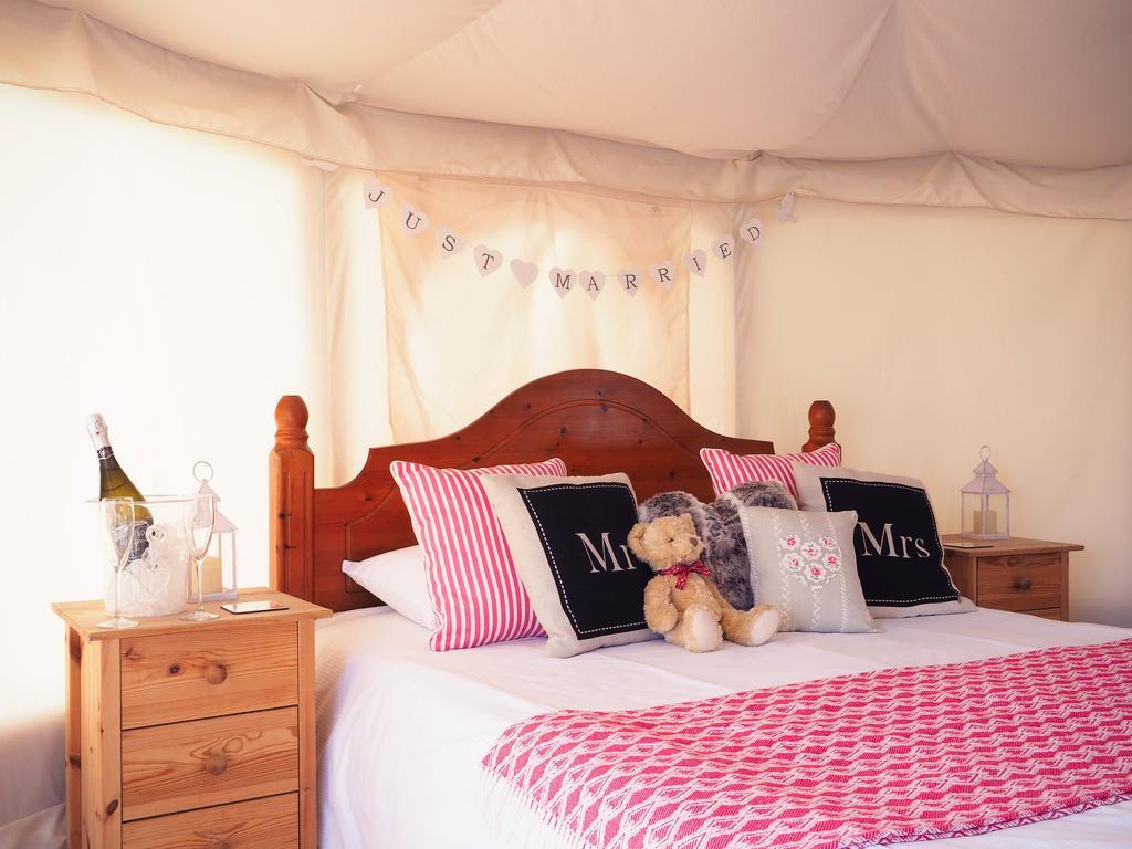 Hotel Old Dairy Farm Glamping à Emsworth Extérieur photo